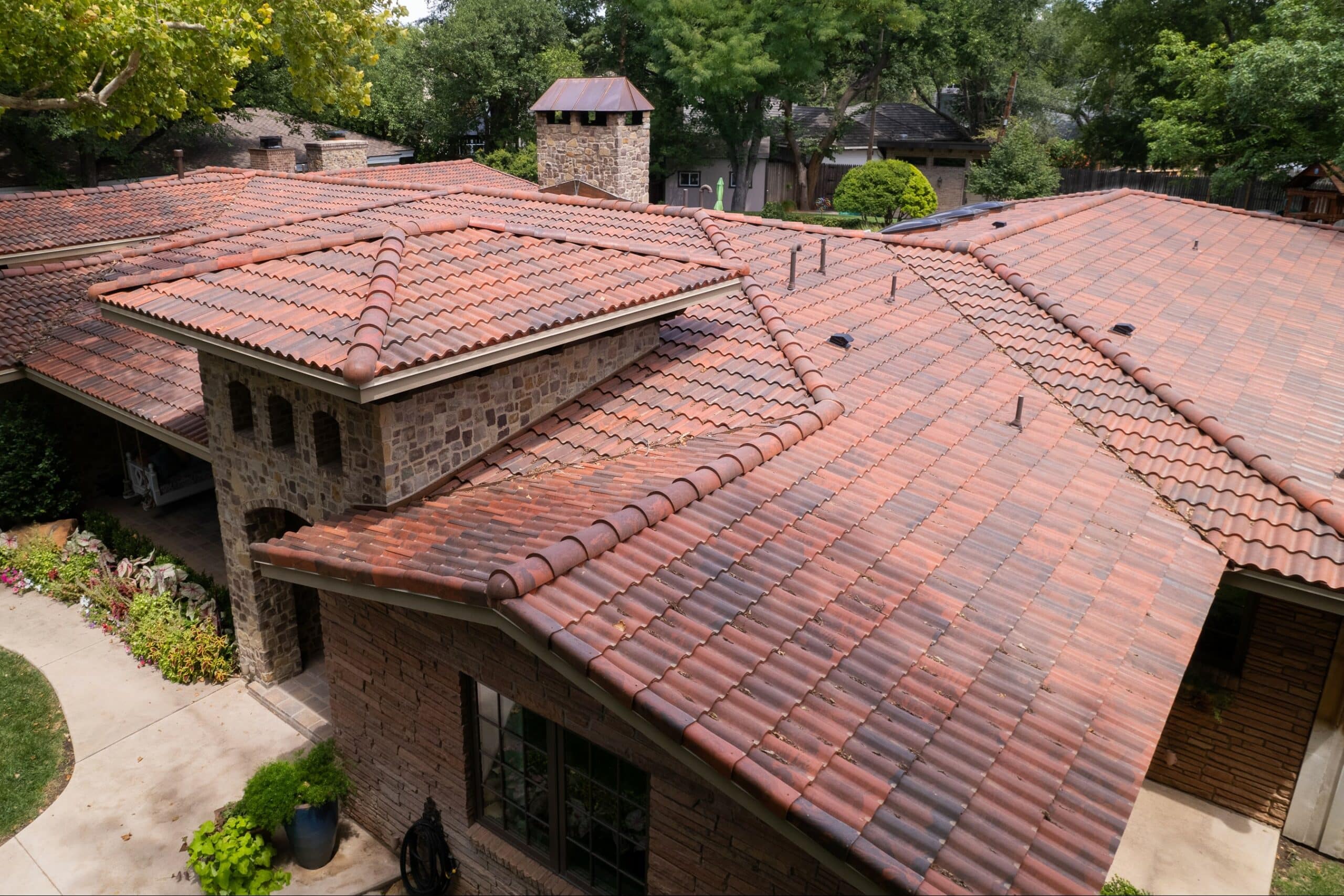 feature-image-Brava-Composite-Spanish-Barrel-Tile-scaled