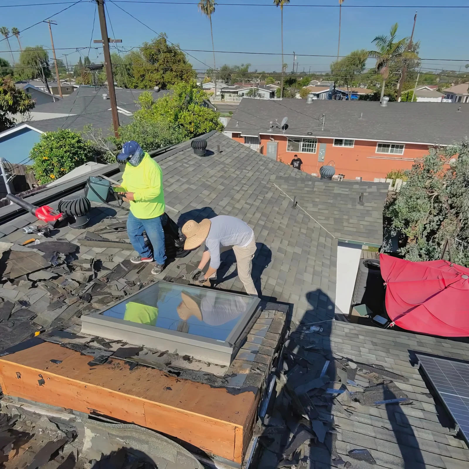 Roofing in San Pedro, CA — photo 2 of 8