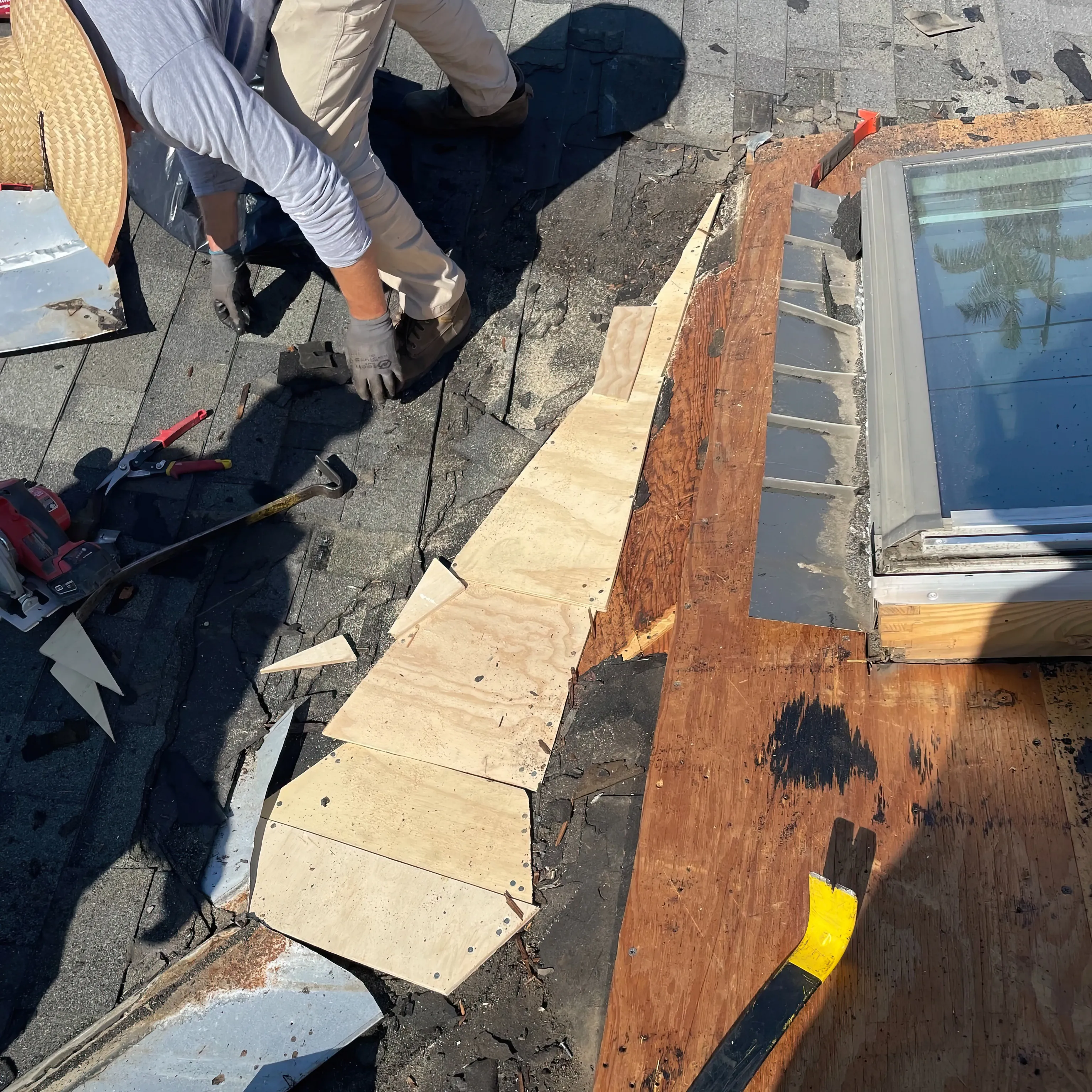 Roofing in Torrance, CA — photo 4 of 8