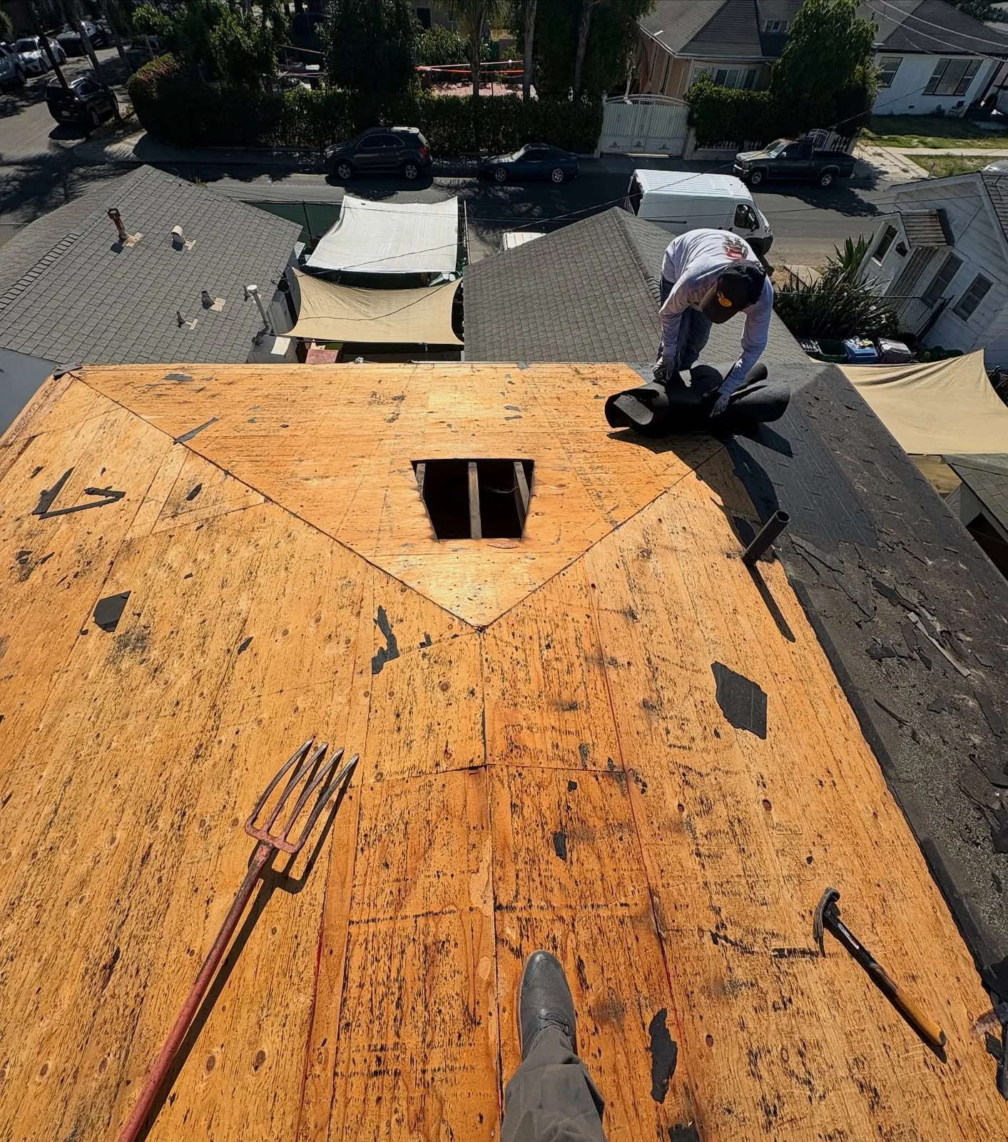Long Beach Roof Replacement for a Two-Story Home and Garage: A Complete GAF System — photo 4 of 10