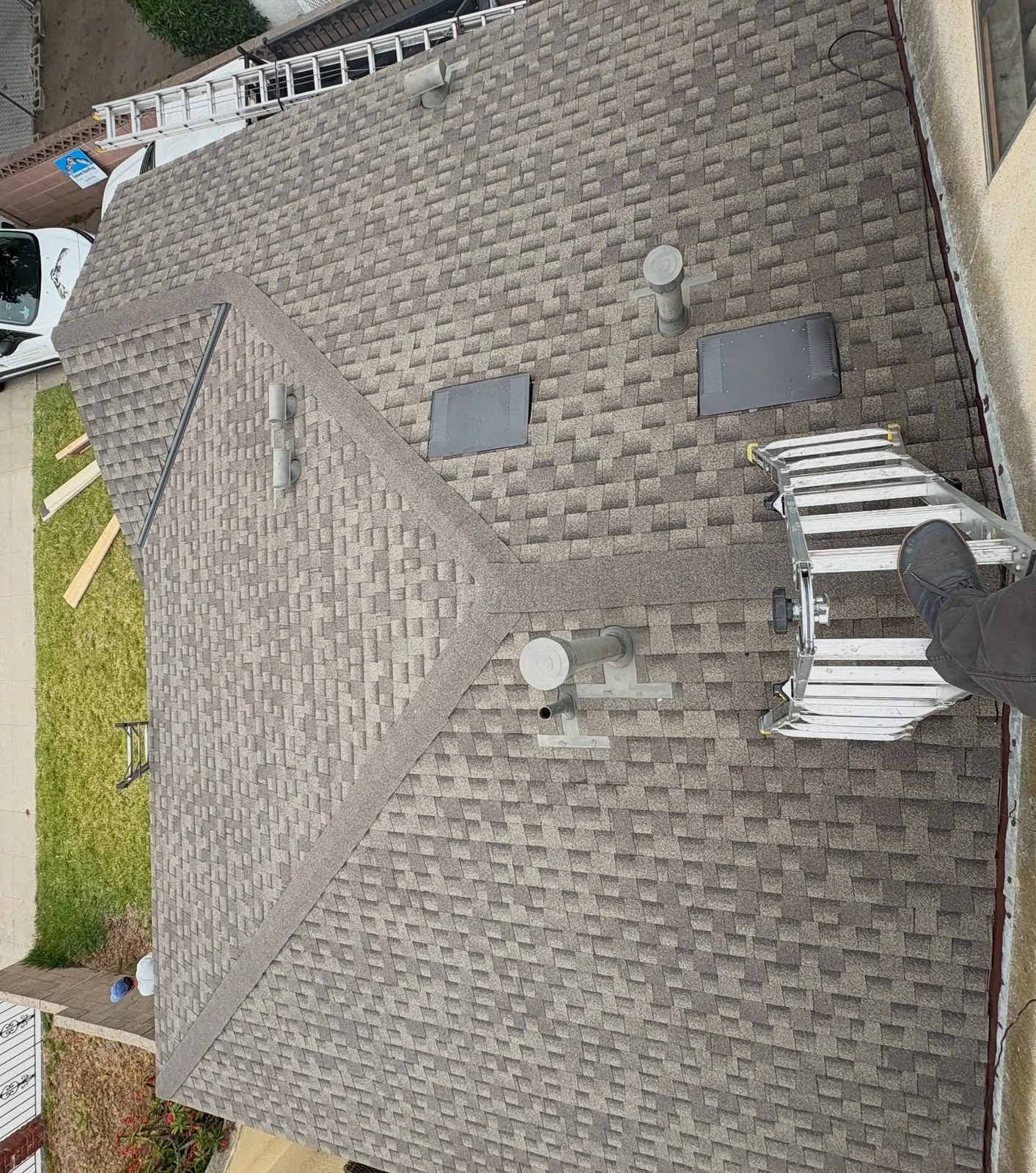 Long Beach Roof Replacement for a Two-Story Home and Garage: A Complete GAF System — photo 10 of 10