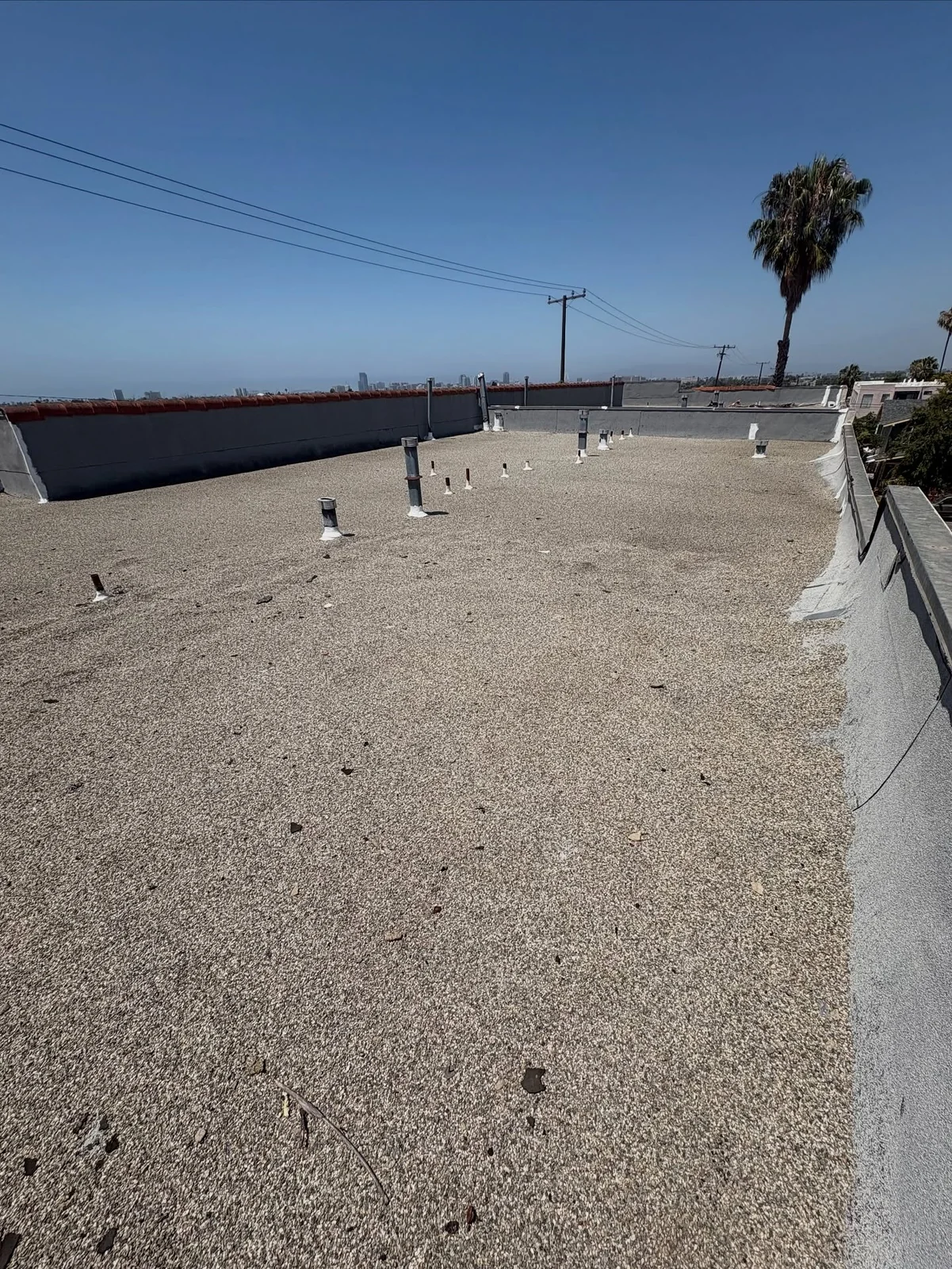 Apartment Building Roof Restoration: From 8 Tons of Gravel to a Complete System — photo 2 of 14